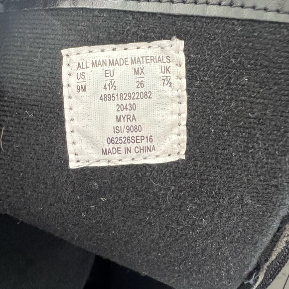 Women’s Boots - Picture 6 of 6